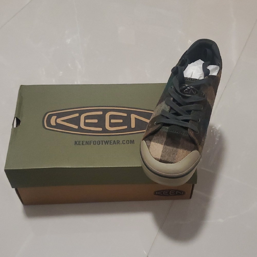 Keen Men's Checkered Sneakers - Black and Brown
